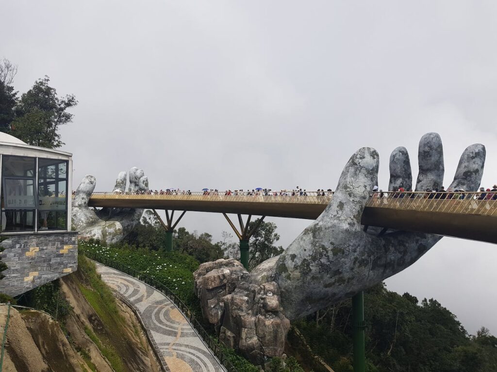Hyper-Personalized Experiences: Artificial Intelligence in the Travel and Tourism Industry